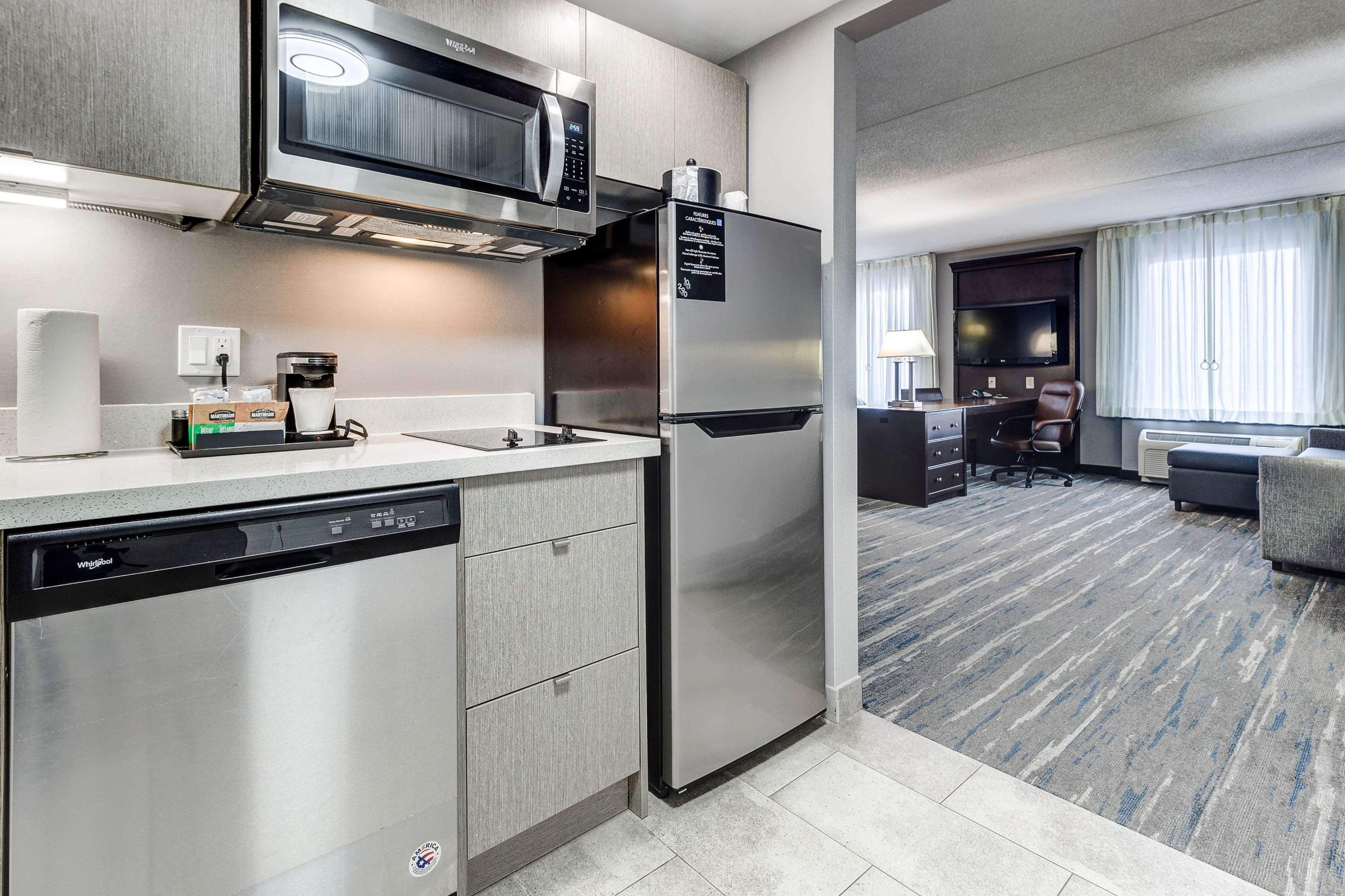 Hampton Inn & Suites By Hilton Brantford Exterior foto