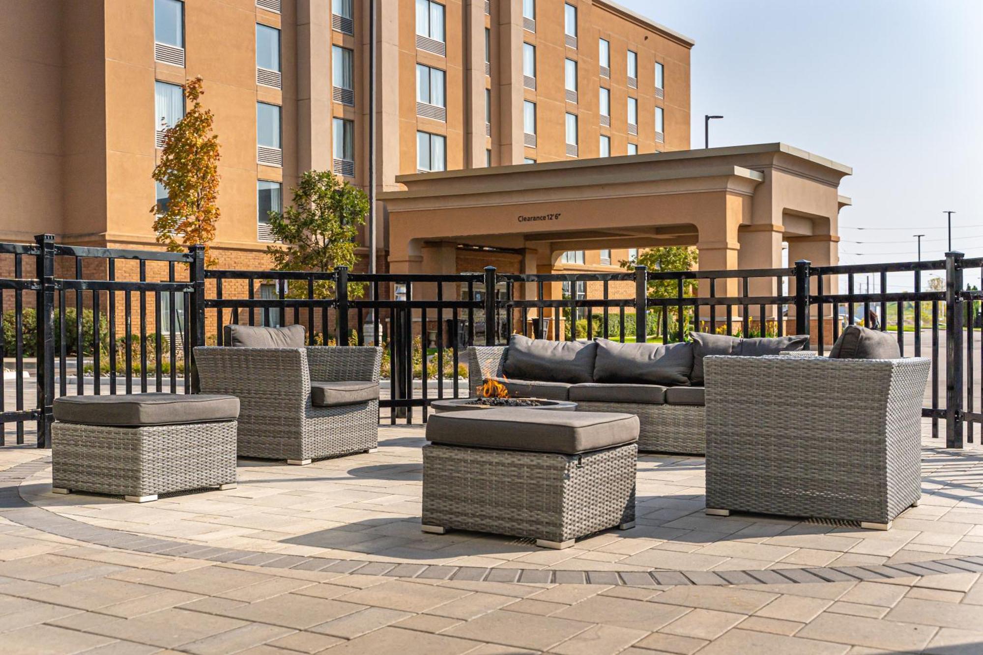 Hampton Inn & Suites By Hilton Brantford Exterior foto